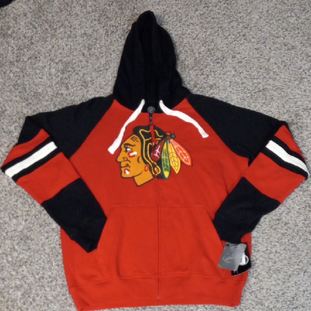 Chicago Blackhawks NHL Zip-Up Hoodie with Front Pockets (Size: L)